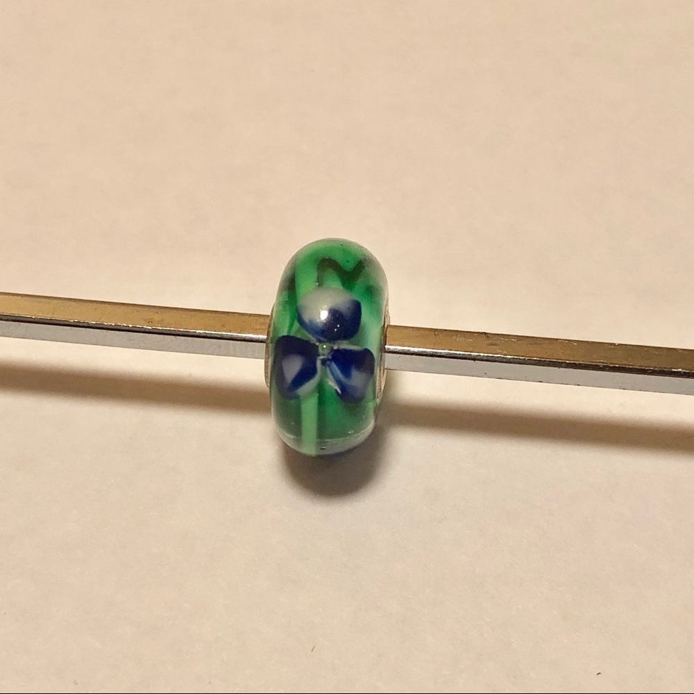 Trollbeads Blue Flower Glass Bead
